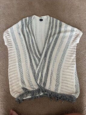 American Eagle Outfitters Cream and Gray Open-Knit Fringe Poncho